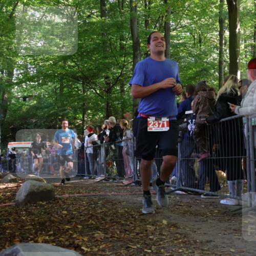 28.09.2025 - 33. Volkslauf durch das schöne Alstertal Strokosch-Dieckow http://msf.ph/oto/8973008 28.09.2025 12:09:01 Ziel 2125, 2334, 2371, 2628 meine-sportfotos.de