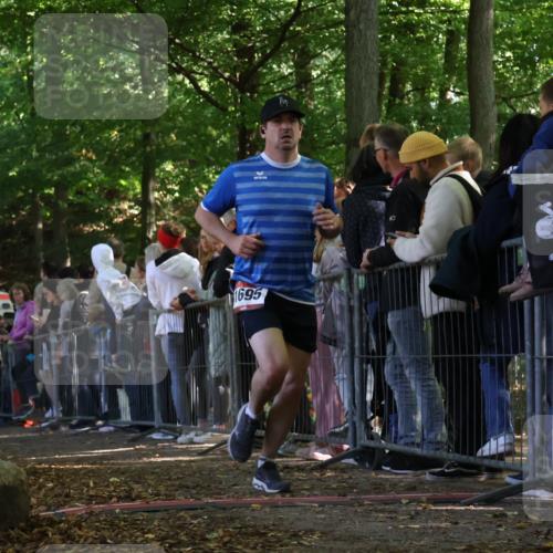 28.09.2025 - 33. Volkslauf durch das schöne Alstertal Strokosch-Dieckow http://msf.ph/oto/8973017 28.09.2025 12:09:16 Ziel 1071, 1695 meine-sportfotos.de