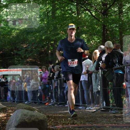 28.09.2025 - 33. Volkslauf durch das schöne Alstertal Strokosch-Dieckow http://msf.ph/oto/8973022 28.09.2025 12:09:25 Ziel 2030, 2071, 2233 meine-sportfotos.de