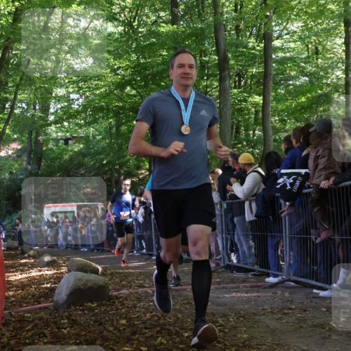 28.09.2025 - 33. Volkslauf durch das schöne Alstertal Strokosch-Dieckow http://msf.ph/oto/8973063 28.09.2025 12:10:26 Ziel 1722, 2216, 2305, 2307, 2550 meine-sportfotos.de