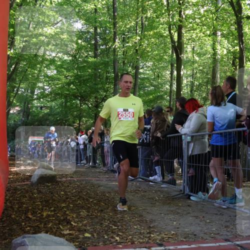 28.09.2025 - 33. Volkslauf durch das schöne Alstertal Strokosch-Dieckow http://msf.ph/oto/8973069 28.09.2025 12:10:34 Ziel 1640, 2362, 2550 meine-sportfotos.de