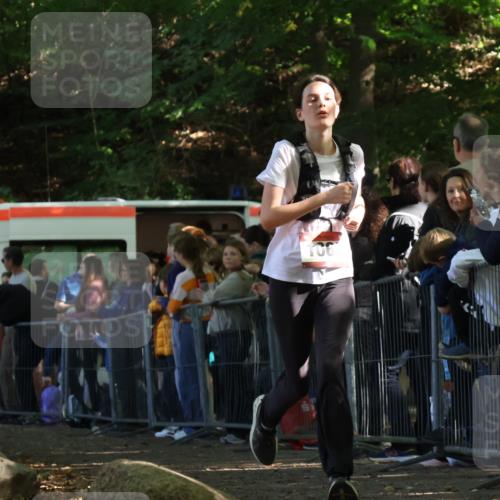 28.09.2025 - 33. Volkslauf durch das schöne Alstertal Strokosch-Dieckow http://msf.ph/oto/8973089 28.09.2025 12:11:01 Ziel 1066, 2998 meine-sportfotos.de