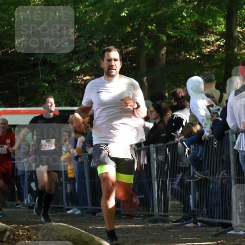 28.09.2025 - 33. Volkslauf durch das schöne Alstertal Strokosch-Dieckow http://msf.ph/oto/8973093 28.09.2025 12:11:07 Ziel 2204, 2555, 2998 meine-sportfotos.de