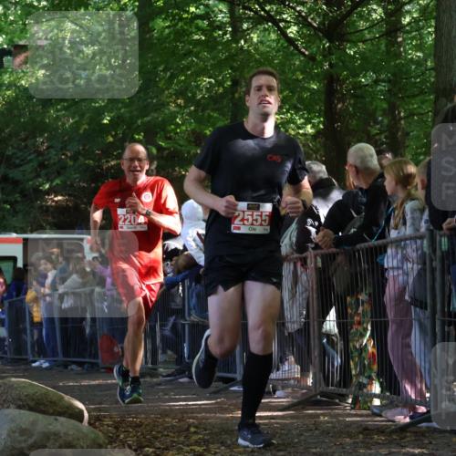 28.09.2025 - 33. Volkslauf durch das schöne Alstertal Strokosch-Dieckow http://msf.ph/oto/8973099 28.09.2025 12:11:10 Ziel 2204, 2555, 2998 meine-sportfotos.de