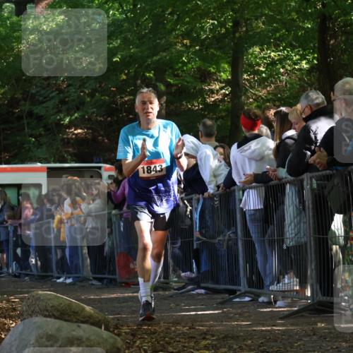 28.09.2025 - 33. Volkslauf durch das schöne Alstertal Strokosch-Dieckow http://msf.ph/oto/8973107 28.09.2025 12:11:25 Ziel 1843 meine-sportfotos.de