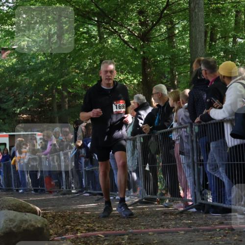 28.09.2025 - 33. Volkslauf durch das schöne Alstertal Strokosch-Dieckow http://msf.ph/oto/8973124 28.09.2025 12:11:54 Ziel 1696 meine-sportfotos.de