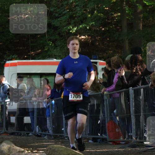 28.09.2025 - 33. Volkslauf durch das schöne Alstertal Strokosch-Dieckow http://msf.ph/oto/8973139 28.09.2025 12:12:13 Ziel 1705 meine-sportfotos.de