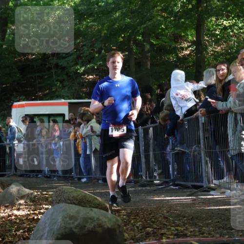 28.09.2025 - 33. Volkslauf durch das schöne Alstertal Strokosch-Dieckow http://msf.ph/oto/8973140 28.09.2025 12:12:15 Ziel 1705, 2592 meine-sportfotos.de