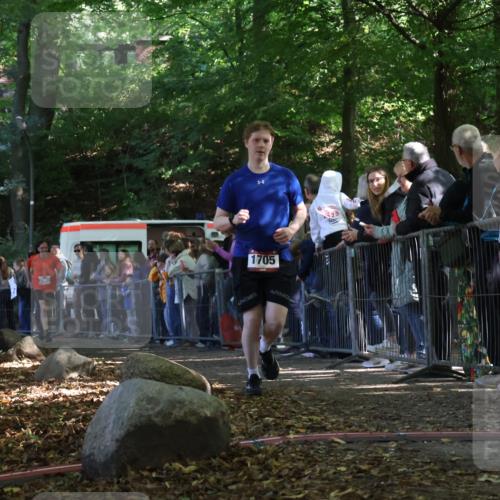 28.09.2025 - 33. Volkslauf durch das schöne Alstertal Strokosch-Dieckow http://msf.ph/oto/8973141 28.09.2025 12:12:15 Ziel 1705, 2592 meine-sportfotos.de