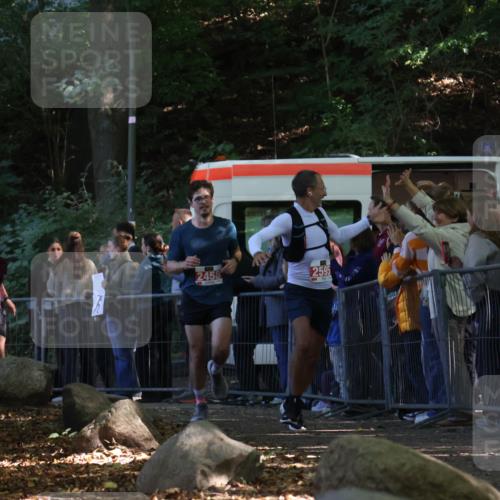 28.09.2025 - 33. Volkslauf durch das schöne Alstertal Strokosch-Dieckow http://msf.ph/oto/8973151 28.09.2025 12:12:27 Ziel 1645, 2458, 2595 meine-sportfotos.de