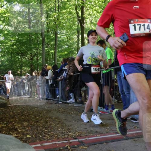 28.09.2025 - 33. Volkslauf durch das schöne Alstertal Strokosch-Dieckow http://msf.ph/oto/8973172 28.09.2025 12:12:46 Ziel 1041, 2094, 2308 meine-sportfotos.de