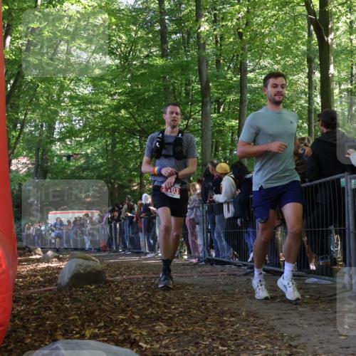 28.09.2025 - 33. Volkslauf durch das schöne Alstertal Strokosch-Dieckow http://msf.ph/oto/8973189 28.09.2025 12:13:04 Ziel 1062, 2103, 2621 meine-sportfotos.de