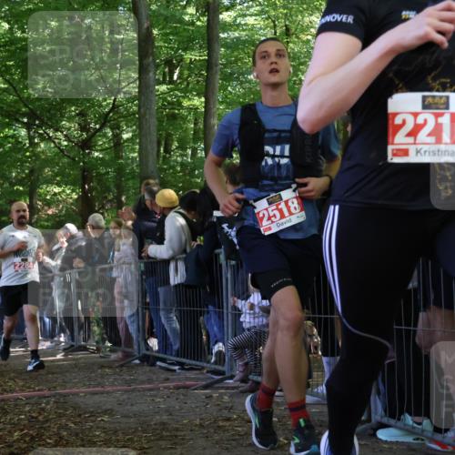 28.09.2025 - 33. Volkslauf durch das schöne Alstertal Strokosch-Dieckow http://msf.ph/oto/8973203 28.09.2025 12:13:46 Ziel 1134, 2210, 2284, 2518 meine-sportfotos.de