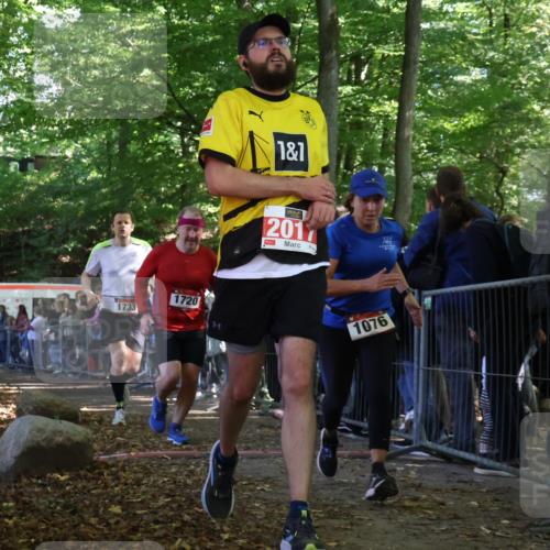 28.09.2025 - 33. Volkslauf durch das schöne Alstertal Strokosch-Dieckow http://msf.ph/oto/8973218 28.09.2025 12:14:12 Ziel 1076, 1720, 1733 meine-sportfotos.de
