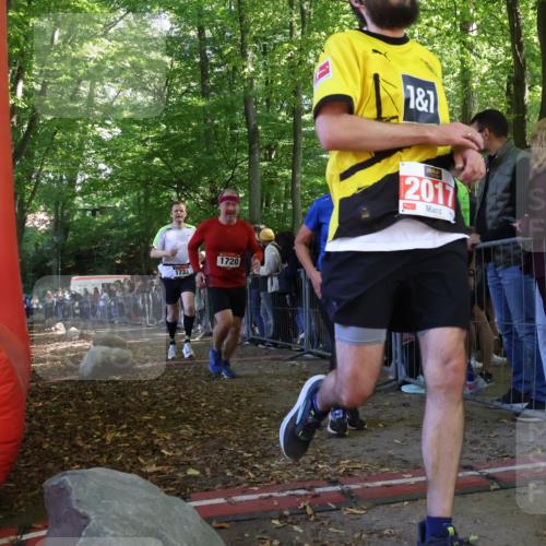 28.09.2025 - 33. Volkslauf durch das schöne Alstertal Strokosch-Dieckow http://msf.ph/oto/8973220 28.09.2025 12:14:12 Ziel 1076, 1720, 1733 meine-sportfotos.de