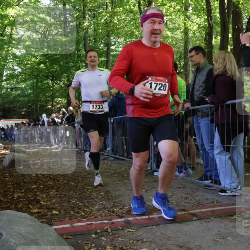 28.09.2025 - 33. Volkslauf durch das schöne Alstertal Strokosch-Dieckow http://msf.ph/oto/8973223 28.09.2025 12:14:14 Ziel  meine-sportfotos.de