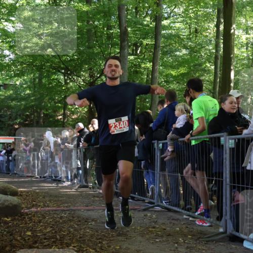 28.09.2025 - 33. Volkslauf durch das schöne Alstertal Strokosch-Dieckow http://msf.ph/oto/8973239 28.09.2025 12:14:32 Ziel 1056, 1086, 1730, 2340 meine-sportfotos.de