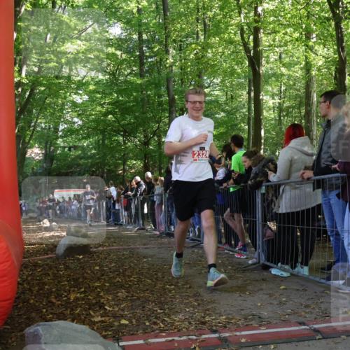 28.09.2025 - 33. Volkslauf durch das schöne Alstertal Strokosch-Dieckow http://msf.ph/oto/8973265 28.09.2025 12:14:52 Ziel 1077, 2235, 2529 meine-sportfotos.de