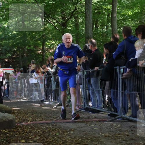 28.09.2025 - 33. Volkslauf durch das schöne Alstertal Strokosch-Dieckow http://msf.ph/oto/8973286 28.09.2025 12:15:24 Ziel 1102, 1687, 1728, 2570, 3245 meine-sportfotos.de