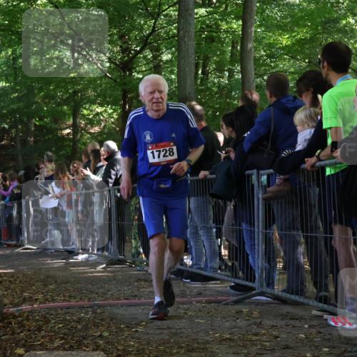28.09.2025 - 33. Volkslauf durch das schöne Alstertal Strokosch-Dieckow http://msf.ph/oto/8973287 28.09.2025 12:15:24 Ziel 1102, 1687, 1728, 2570, 3245 meine-sportfotos.de