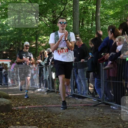 28.09.2025 - 33. Volkslauf durch das schöne Alstertal Strokosch-Dieckow http://msf.ph/oto/8973305 28.09.2025 12:15:35 Ziel 1666, 2191, 2593 meine-sportfotos.de