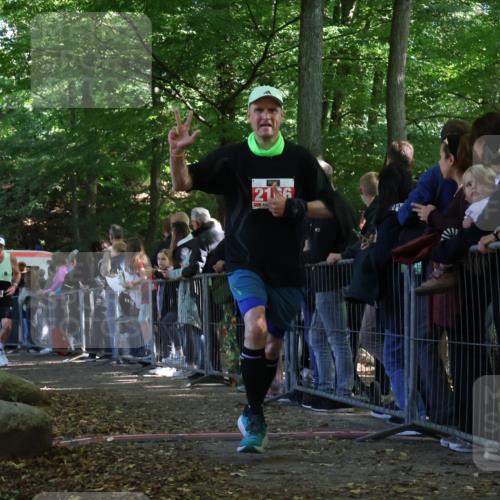 28.09.2025 - 33. Volkslauf durch das schöne Alstertal Strokosch-Dieckow http://msf.ph/oto/8973318 28.09.2025 12:15:46 Ziel 1718, 2166 meine-sportfotos.de