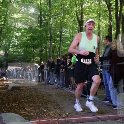 28.09.2025 - 33. Volkslauf durch das schöne Alstertal Strokosch-Dieckow http://msf.ph/oto/8973326 28.09.2025 12:15:52 Ziel 1075, 2300 meine-sportfotos.de