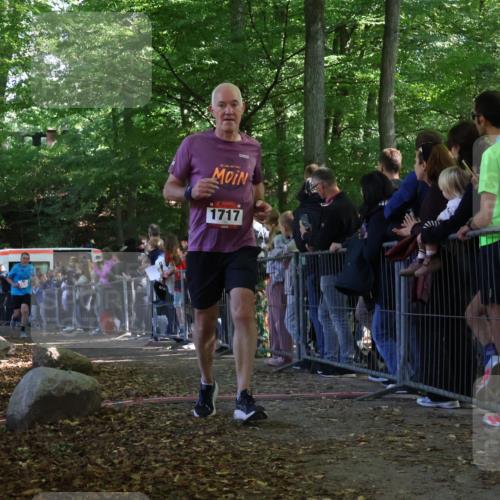 28.09.2025 - 33. Volkslauf durch das schöne Alstertal Strokosch-Dieckow http://msf.ph/oto/8973370 28.09.2025 12:16:40 Ziel 1717, 2638 meine-sportfotos.de