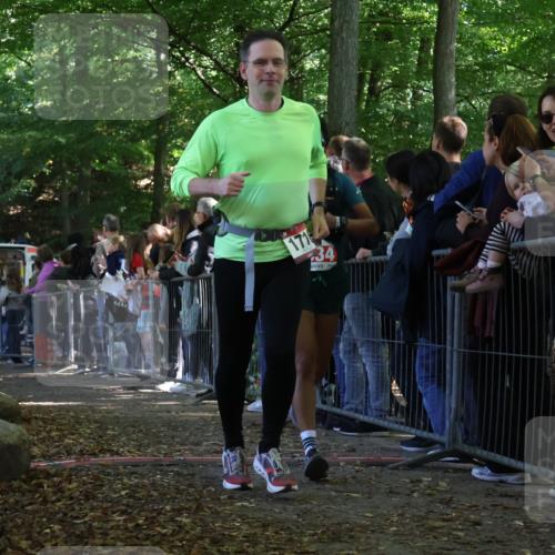28.09.2025 - 33. Volkslauf durch das schöne Alstertal Strokosch-Dieckow http://msf.ph/oto/8973403 28.09.2025 12:17:05 Ziel 1716, 2029, 2634 meine-sportfotos.de
