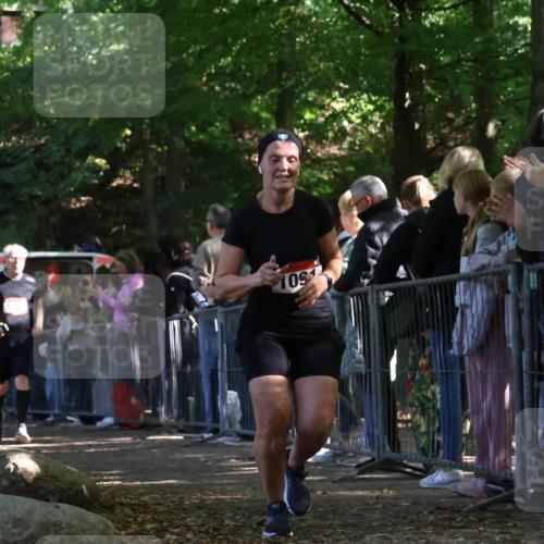 28.09.2025 - 33. Volkslauf durch das schöne Alstertal Strokosch-Dieckow http://msf.ph/oto/8973447 28.09.2025 12:17:56 Ziel 1091, 1740, 2509, 2542 meine-sportfotos.de