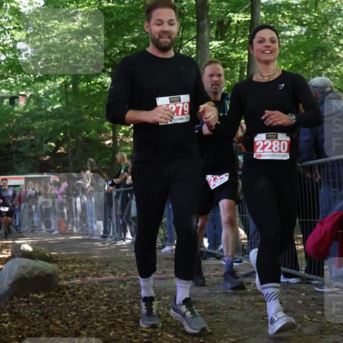 28.09.2025 - 33. Volkslauf durch das schöne Alstertal Strokosch-Dieckow http://msf.ph/oto/8973473 28.09.2025 12:18:12 Ziel 1746, 2140, 2141, 2225, 2279, 2280, 2344 meine-sportfotos.de