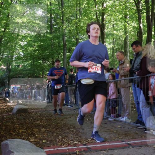 28.09.2025 - 33. Volkslauf durch das schöne Alstertal Strokosch-Dieckow http://msf.ph/oto/8973496 28.09.2025 12:18:30 Ziel 1713, 2497 meine-sportfotos.de
