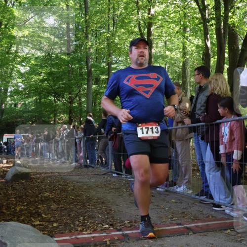 28.09.2025 - 33. Volkslauf durch das schöne Alstertal Strokosch-Dieckow http://msf.ph/oto/8973499 28.09.2025 12:18:31 Ziel 2497 meine-sportfotos.de