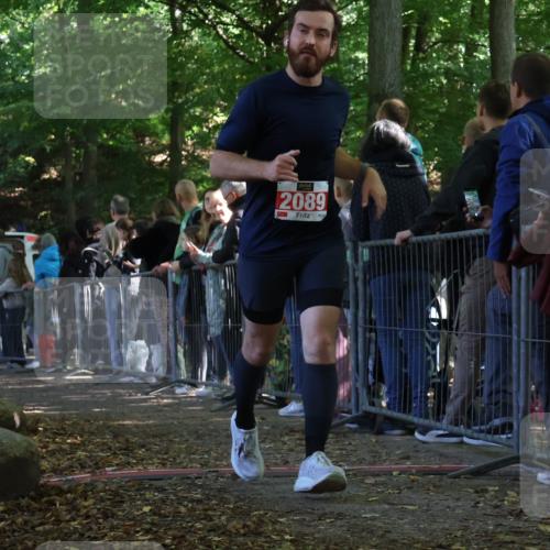 28.09.2025 - 33. Volkslauf durch das schöne Alstertal Strokosch-Dieckow http://msf.ph/oto/8973529 28.09.2025 12:19:00 Ziel 1040, 2089, 2503 meine-sportfotos.de