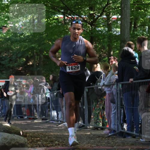 28.09.2025 - 33. Volkslauf durch das schöne Alstertal Strokosch-Dieckow http://msf.ph/oto/8973558 28.09.2025 12:19:36 Ziel 1087, 1629 meine-sportfotos.de