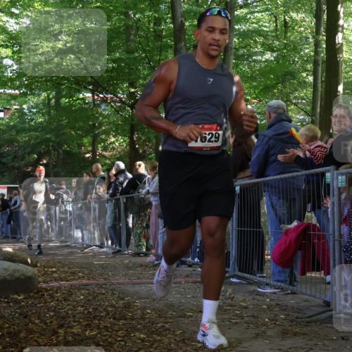 28.09.2025 - 33. Volkslauf durch das schöne Alstertal Strokosch-Dieckow http://msf.ph/oto/8973561 28.09.2025 12:19:37 Ziel 1087, 1629 meine-sportfotos.de