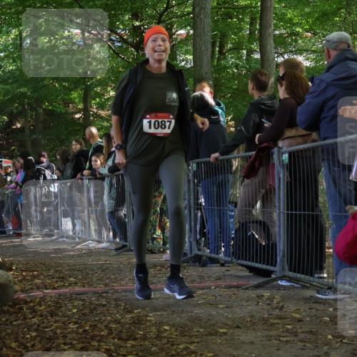 28.09.2025 - 33. Volkslauf durch das schöne Alstertal Strokosch-Dieckow http://msf.ph/oto/8973565 28.09.2025 12:19:40 Ziel 1087 meine-sportfotos.de