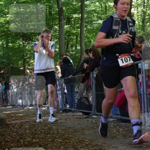 28.09.2025 - 33. Volkslauf durch das schöne Alstertal Strokosch-Dieckow http://msf.ph/oto/8973595 28.09.2025 12:20:03 Ziel 1079, 2252, 2582 meine-sportfotos.de