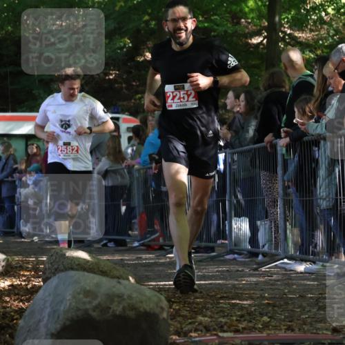 28.09.2025 - 33. Volkslauf durch das schöne Alstertal Strokosch-Dieckow http://msf.ph/oto/8973599 28.09.2025 12:20:09 Ziel 2252, 2582 meine-sportfotos.de