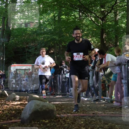 28.09.2025 - 33. Volkslauf durch das schöne Alstertal Strokosch-Dieckow http://msf.ph/oto/8973600 28.09.2025 12:20:09 Ziel 2252, 2582 meine-sportfotos.de