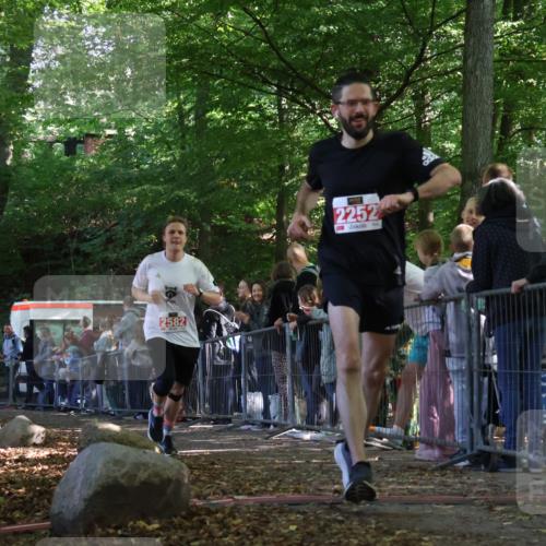 28.09.2025 - 33. Volkslauf durch das schöne Alstertal Strokosch-Dieckow http://msf.ph/oto/8973601 28.09.2025 12:20:10 Ziel 2252, 2582 meine-sportfotos.de