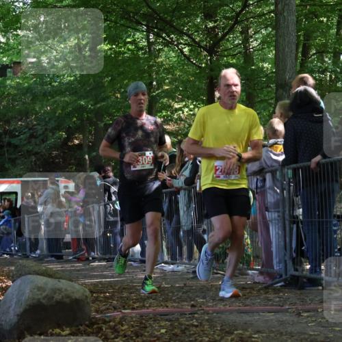 28.09.2025 - 33. Volkslauf durch das schöne Alstertal Strokosch-Dieckow http://msf.ph/oto/8973623 28.09.2025 12:20:34 Ziel 2157, 2309, 2648 meine-sportfotos.de