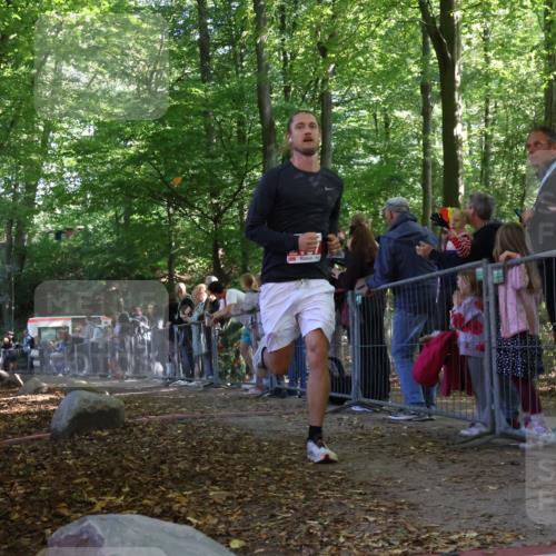 28.09.2025 - 33. Volkslauf durch das schöne Alstertal Strokosch-Dieckow http://msf.ph/oto/8973631 28.09.2025 12:20:40 Ziel 2157 meine-sportfotos.de