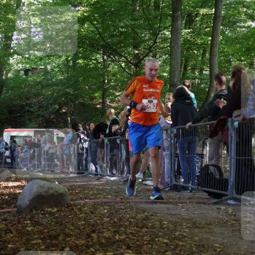 28.09.2025 - 33. Volkslauf durch das schöne Alstertal Strokosch-Dieckow http://msf.ph/oto/8973638 28.09.2025 12:20:51 Ziel 2263 meine-sportfotos.de