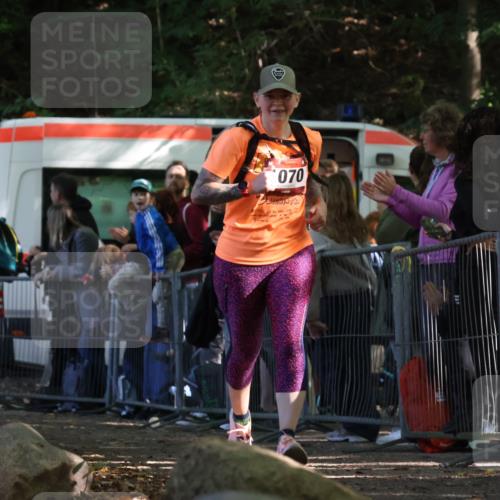 28.09.2025 - 33. Volkslauf durch das schöne Alstertal Strokosch-Dieckow http://msf.ph/oto/8973651 28.09.2025 12:21:38 Ziel 1070 meine-sportfotos.de