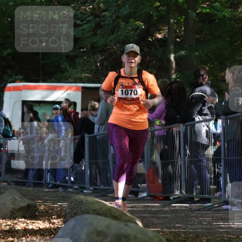 28.09.2025 - 33. Volkslauf durch das schöne Alstertal Strokosch-Dieckow http://msf.ph/oto/8973652 28.09.2025 12:21:39 Ziel 1070 meine-sportfotos.de
