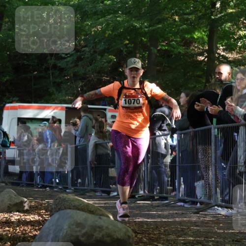 28.09.2025 - 33. Volkslauf durch das schöne Alstertal Strokosch-Dieckow http://msf.ph/oto/8973653 28.09.2025 12:21:40 Ziel 1070 meine-sportfotos.de