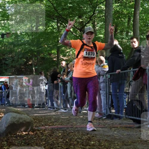 28.09.2025 - 33. Volkslauf durch das schöne Alstertal Strokosch-Dieckow http://msf.ph/oto/8973656 28.09.2025 12:21:42 Ziel 1070 meine-sportfotos.de