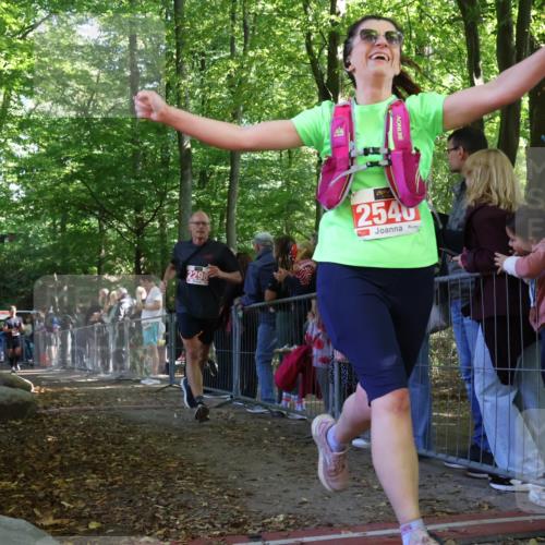 28.09.2025 - 33. Volkslauf durch das schöne Alstertal Strokosch-Dieckow http://msf.ph/oto/8973786 28.09.2025 12:24:15 Ziel 2144, 2298, 2558 meine-sportfotos.de