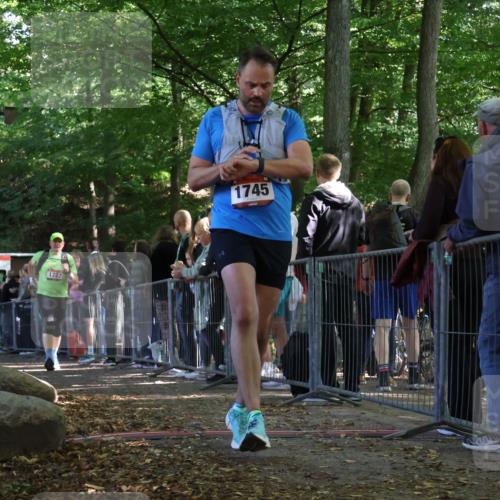 28.09.2025 - 33. Volkslauf durch das schöne Alstertal Strokosch-Dieckow http://msf.ph/oto/8973830 28.09.2025 12:24:54 Ziel 1727, 1745, 2194 meine-sportfotos.de